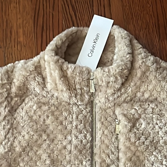 Calvin Klein Full Zip Fuzzy Vest Gold Hardware size medium - Picture 3 of 6